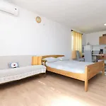 Apartments Mila Family With Pool Apartment Tribalj