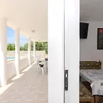 Apartments Mila Family With Pool * Tribunj (Sibenik-Knin)