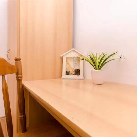 Apartments Mila Family With Pool Apartman