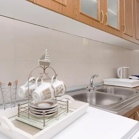 Apartments Mila Family With Pool Apartman *