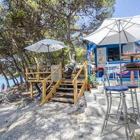 Apartments Mila Family With Pool * Tribunj (Sibenik-Knin)