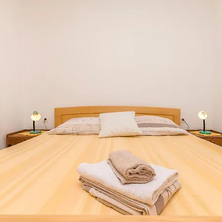 Apartments Mila Family With Pool * Tribalj