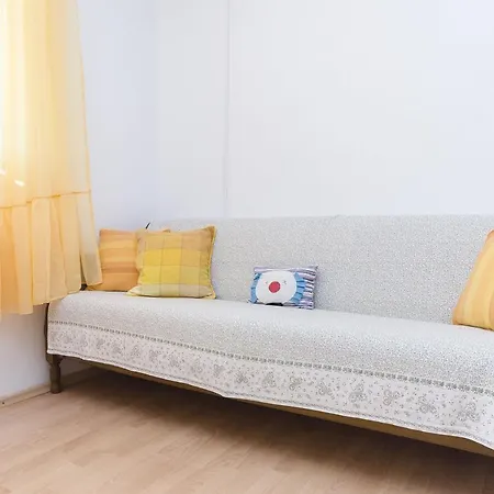 Apartman Apartments Mila Family With Pool Tribalj