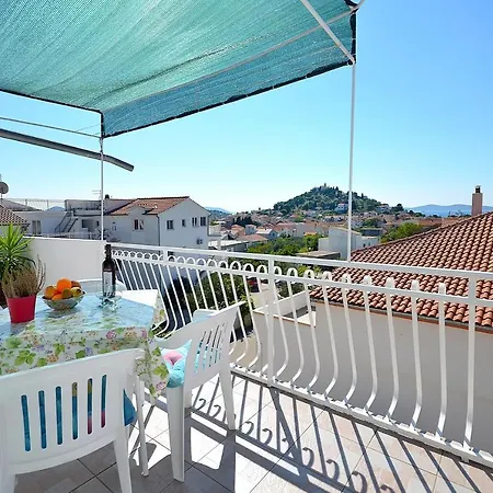 Apartments Mila Family With Pool