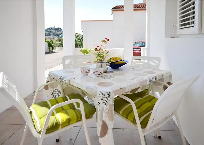 Apartments Mila Family With Pool *