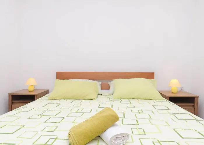 Appartement Apartments Mila Family With Pool