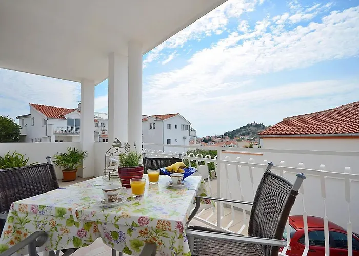 Appartement Apartments Mila Family With Pool