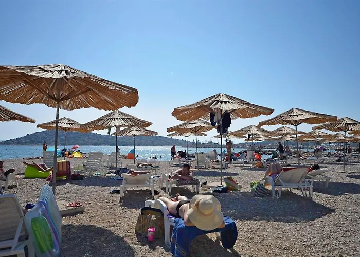 Appartement Apartments Mila Family With Pool Tribalj