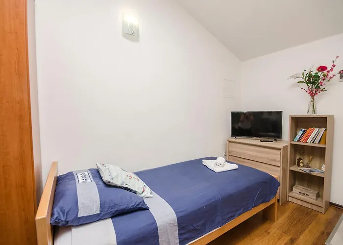 Mila Family With Pool *