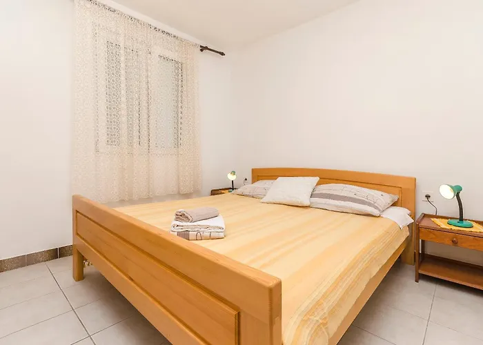 Appartement Apartments Mila Family With Pool