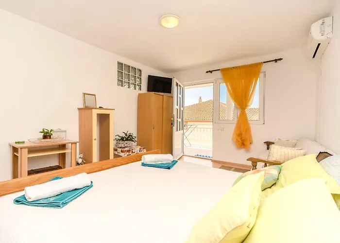 Apartments Mila Family With Pool * Tribalj