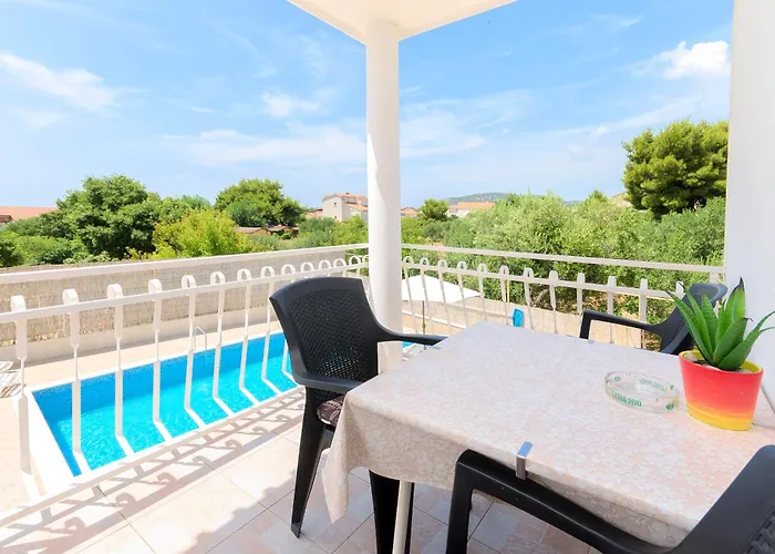 Apartments Mila Family With Pool Appartement *