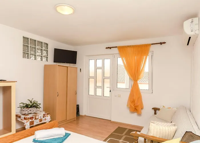 Apartments Mila Family With Pool Appartement *