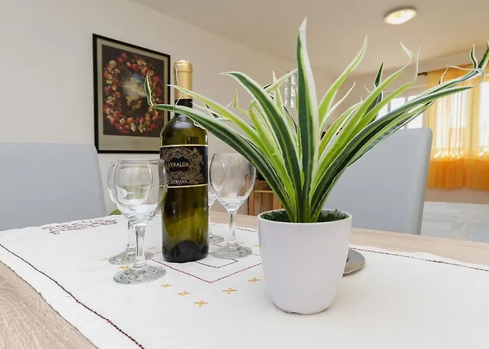 Appartement Apartments Mila Family With Pool