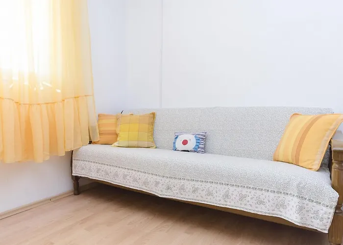 Appartement Apartments Mila Family With Pool Tribalj